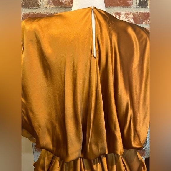AMANDA UPRICHARD Odessa Silk Top In Antique Bronze | size XS - Picture 7 of 14